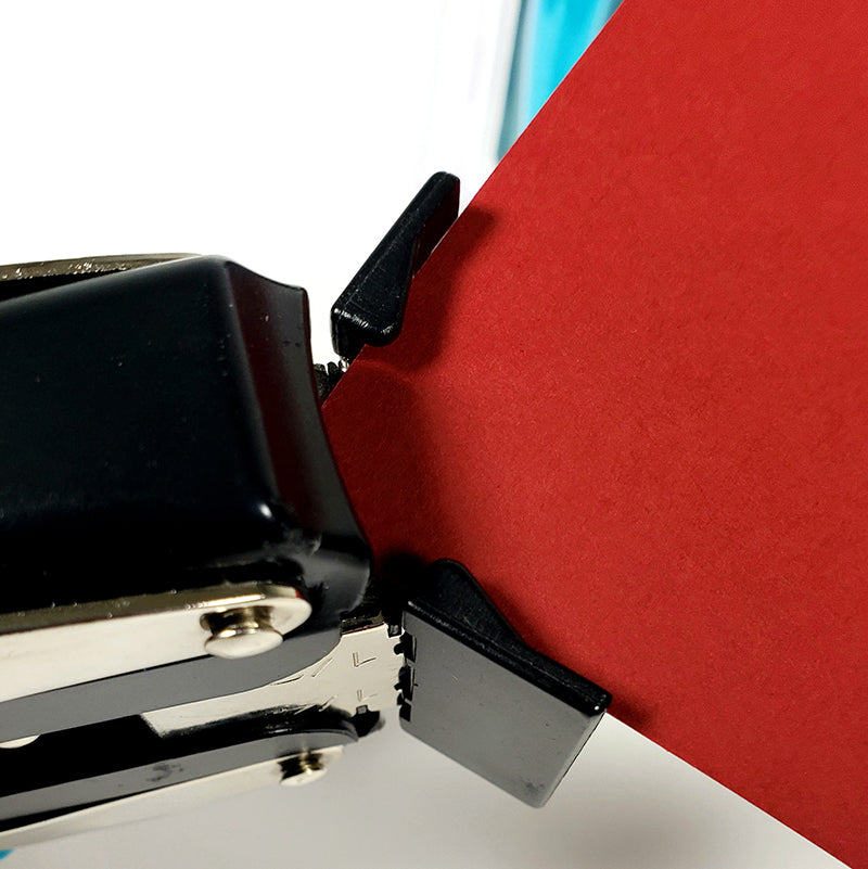 Crop-A-Dile Corner Chomper